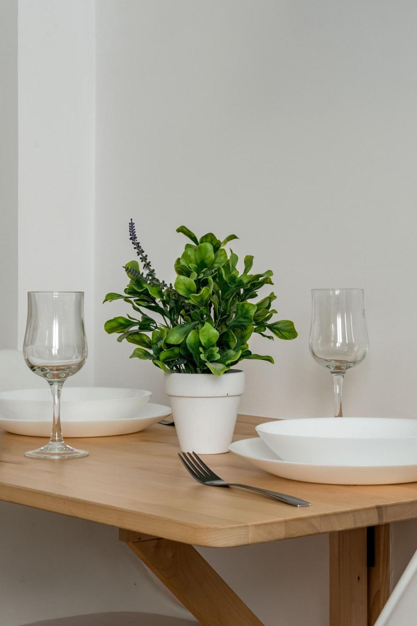 Charming Sol Studios Madrid Bagian luar foto