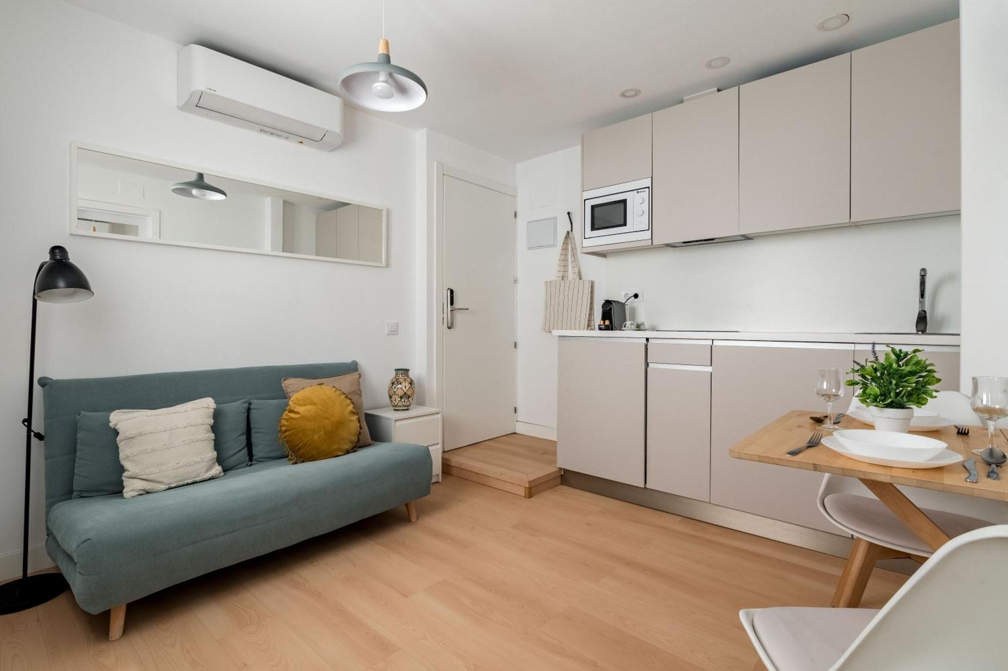Charming Sol Studios Madrid Bagian luar foto