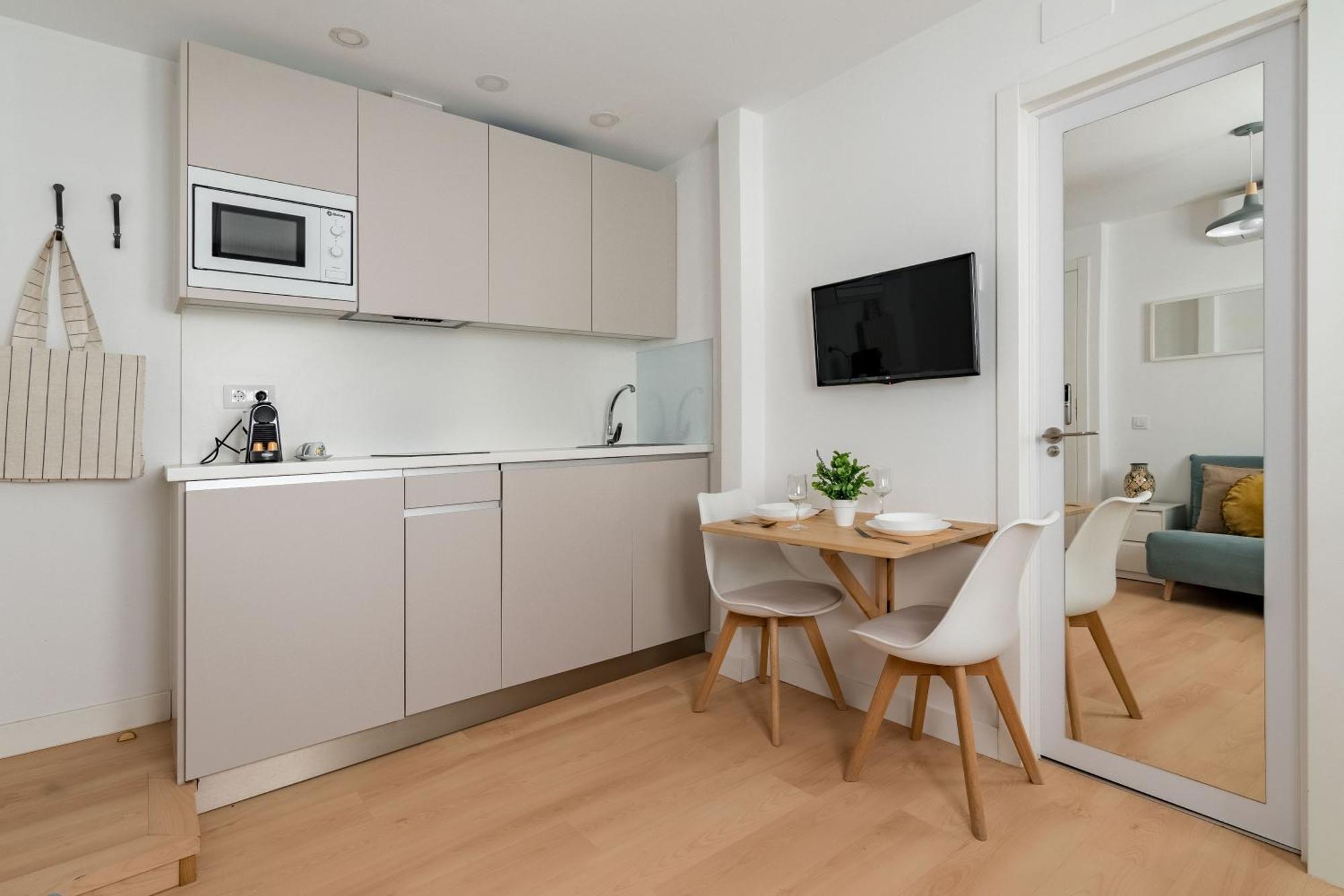 Charming Sol Studios Madrid Bagian luar foto
