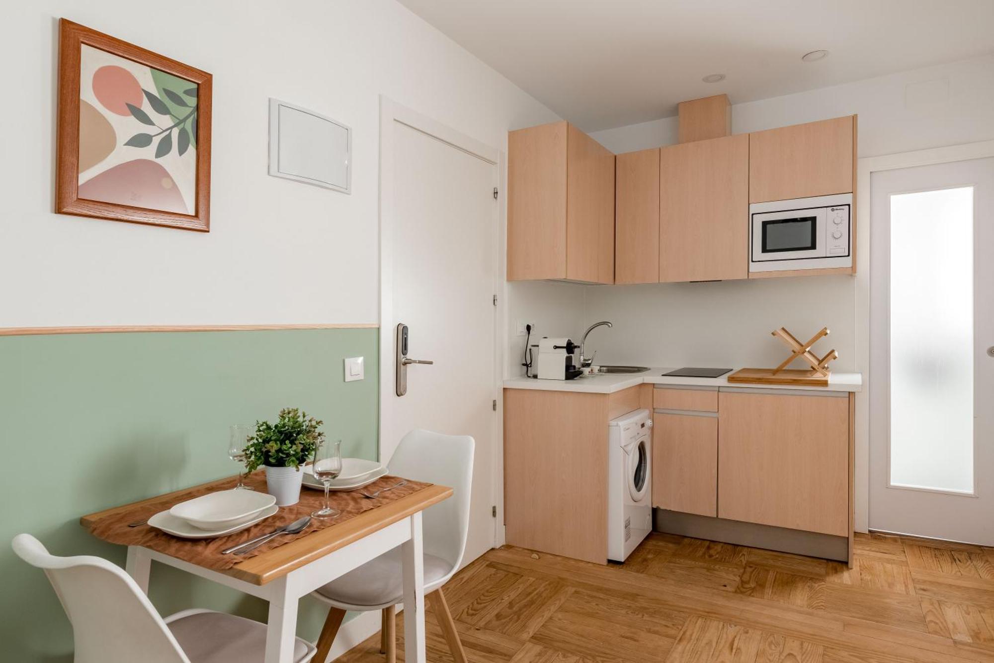 Charming Sol Studios Madrid Bagian luar foto