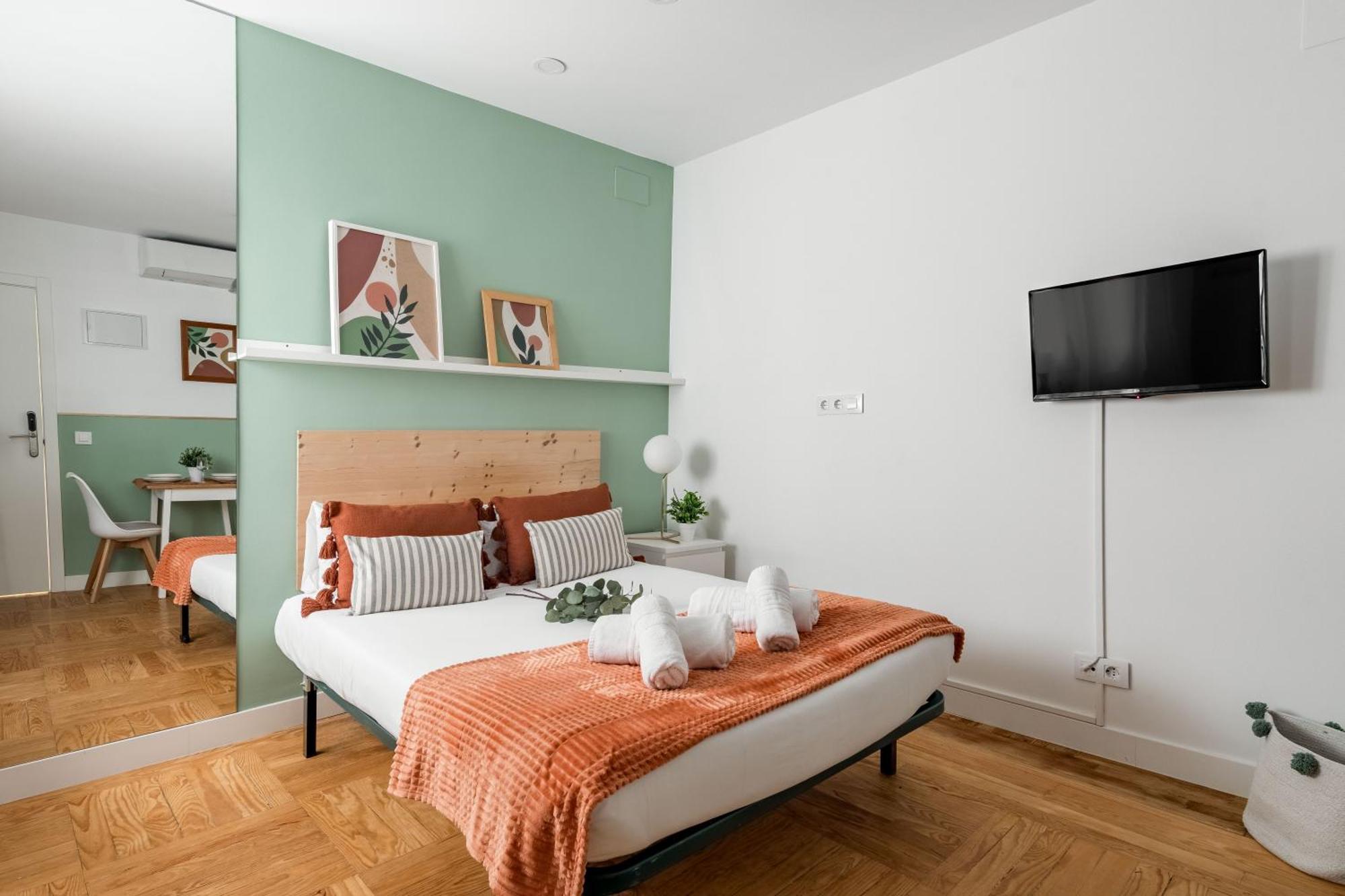 Charming Sol Studios Madrid Bagian luar foto
