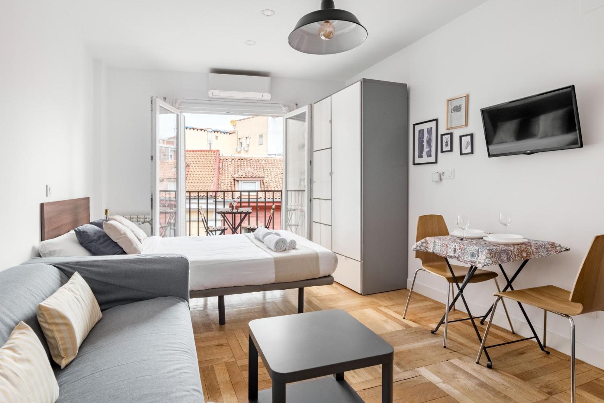 Charming Sol Studios Madrid Bagian luar foto