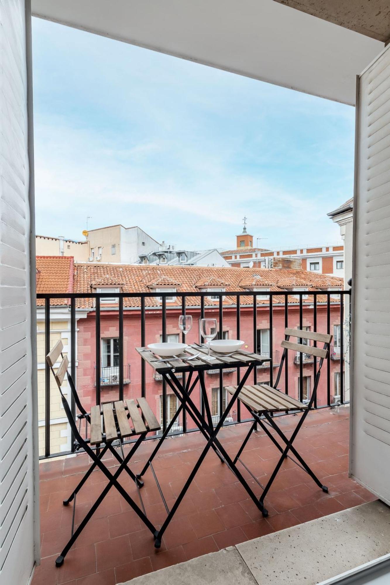 Charming Sol Studios Madrid Bagian luar foto