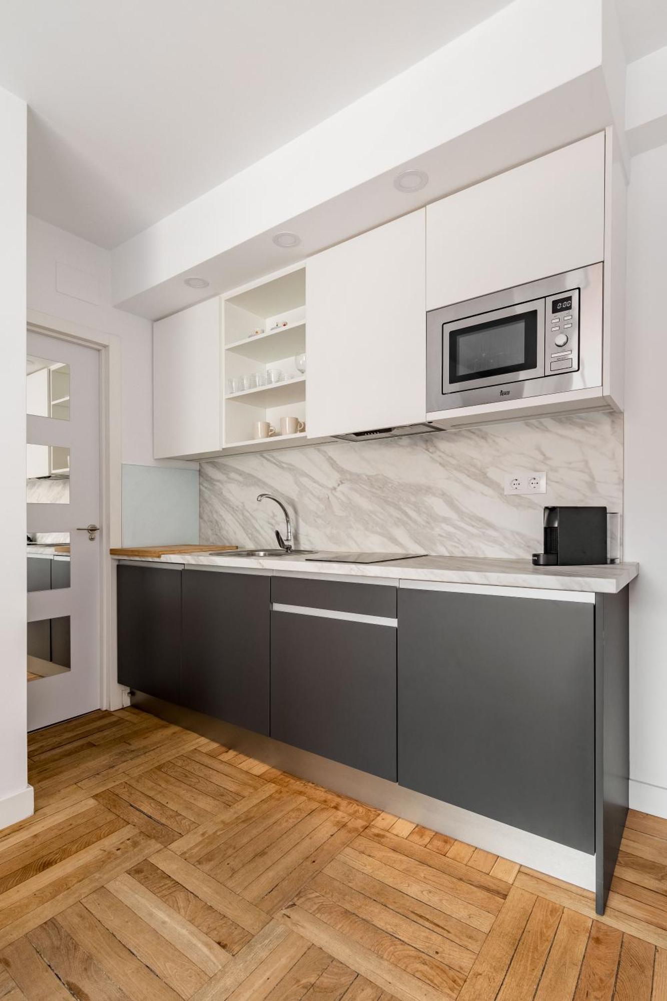 Charming Sol Studios Madrid Bagian luar foto